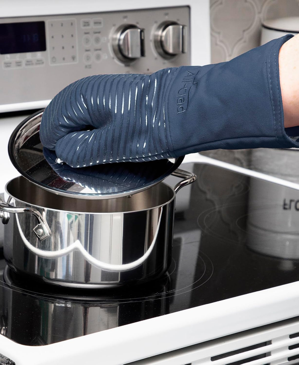All-Clad Non-Slip Silicone Oven Mitt, Heat Resistant 500°F, Indigo, 2pc