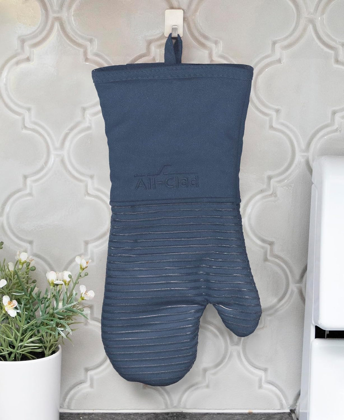 All-Clad Non-Slip Silicone Oven Mitt, Heat Resistant 500°F, Indigo, 2pc