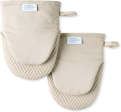 Town & Country Basics Basketweave Soft Silicone Mini Oven Mitt 2-Pack Set, Heat Resistant up to 500F, Flexible Silicone, Non-Slip Grip, Beige, 5.5"x8"