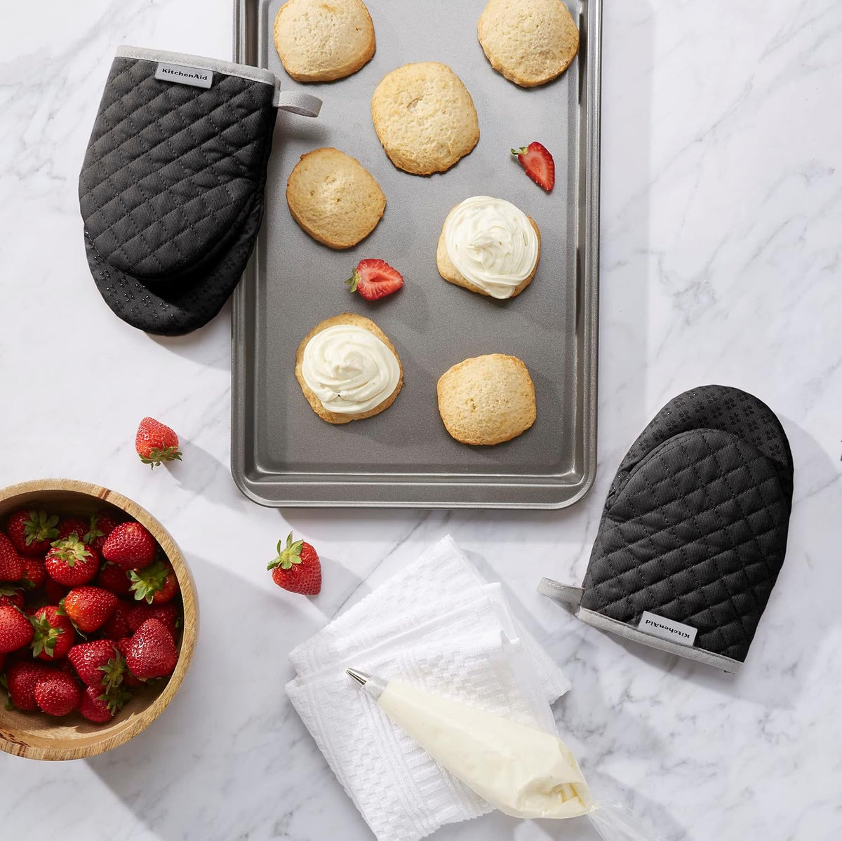 KitchenAid Asteroid Mini Oven Mitt Set, 5.5"x8", Black, 2 Piece